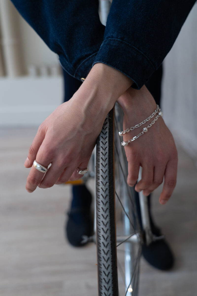 SCALE ergonomic silver ring - Image 3